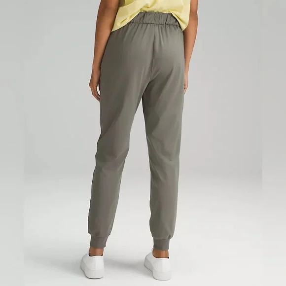 NWT Lululemon Stretch High-Rise Jogger 
Full Length In Grey Sage - Picture 3 of 5